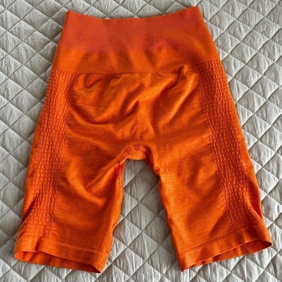 Alphalete biker shorts - Picture 3 of 6